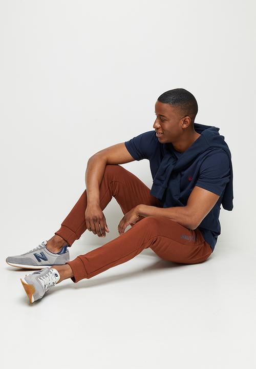 Lark & Crosse - Eldy slim fit sweatpants - rust