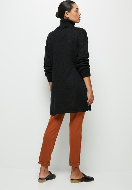edit - Longline fuzzy jumper - black