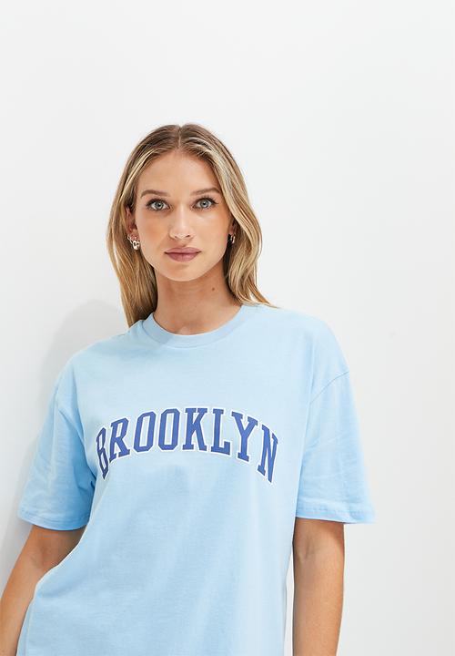 Blake - Graphic oversized tee - powder blue