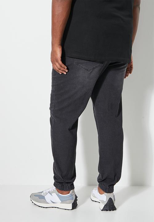 Superbalist - Blaze plus elastic waistband slim cuffed jeans - black rinse