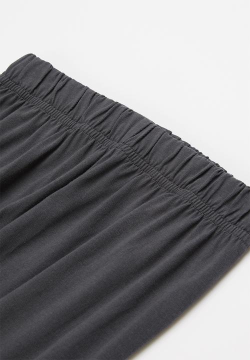 Rebel Republic - Tee & pants pj set - grey & charcoal 