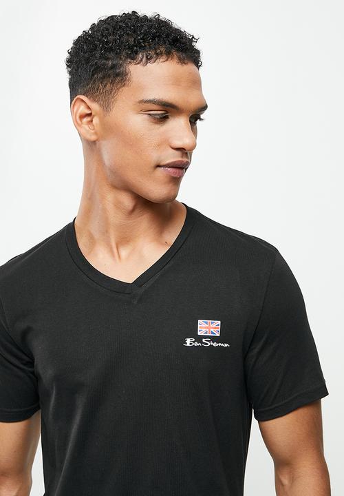 Ben Sherman - Basic short sleeve v-neck ben tee - black