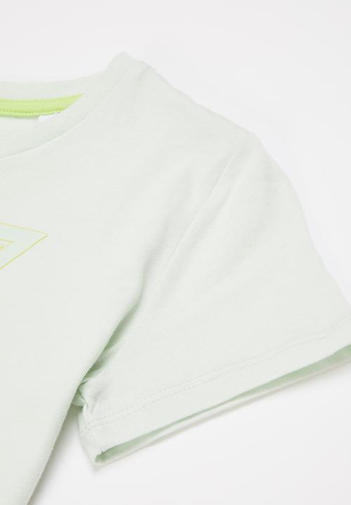 GUESS - Short sleeve raised triangle crew tee - grey mark