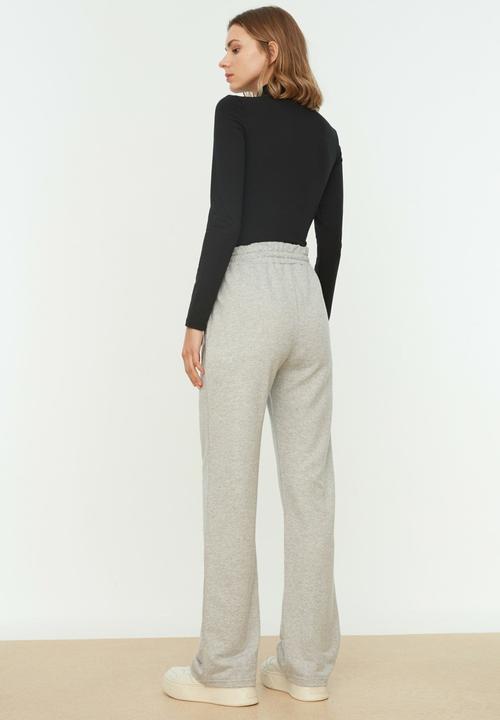 Trendyol - Straight fit slim sweatpants - grey