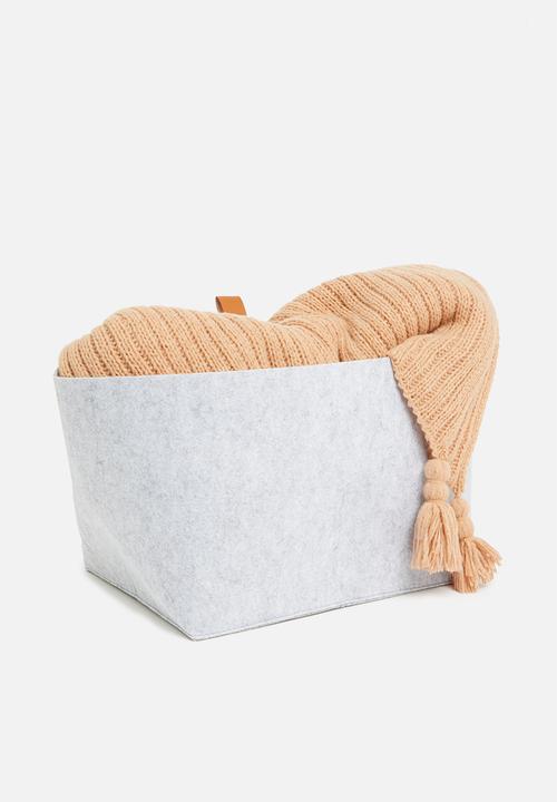 Sixth Floor - Felt basket set of 3 - grey