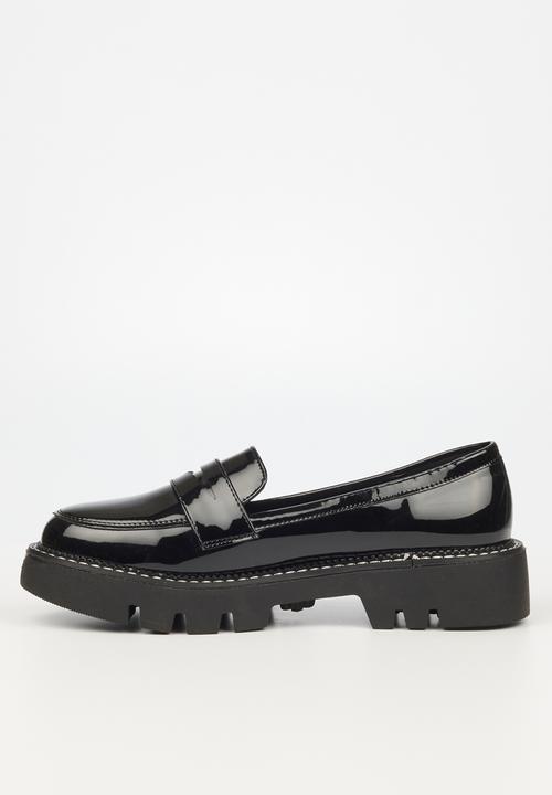 Butterfly Feet - Rileigh 1 lug sole loafer - black