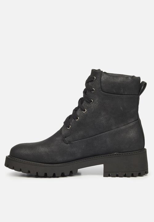 Butterfly Feet - Furr 2 lace up ankle boot - black