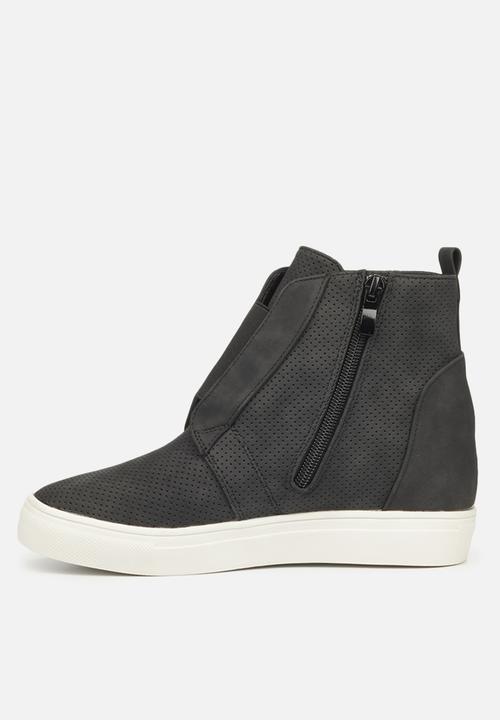 Butterfly Feet - Heron 2 nubuck wedge sneaker - black