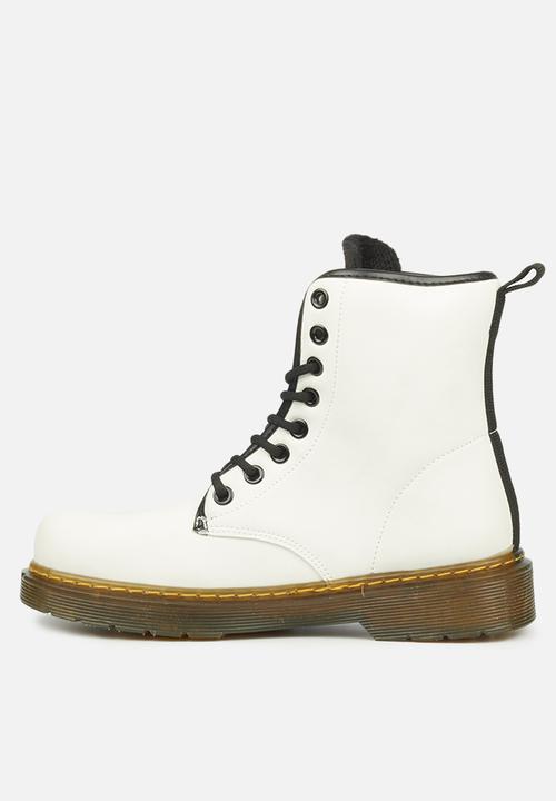 Miss Black - Rush1 lace-up ankle boot - white