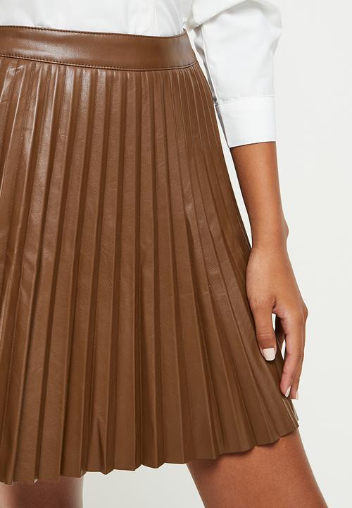 Glamorous - Pu pleated skirt - brown