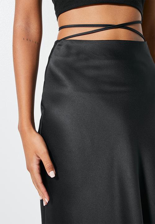 VELVET - Satin slip skirt with tie flossing detail - black