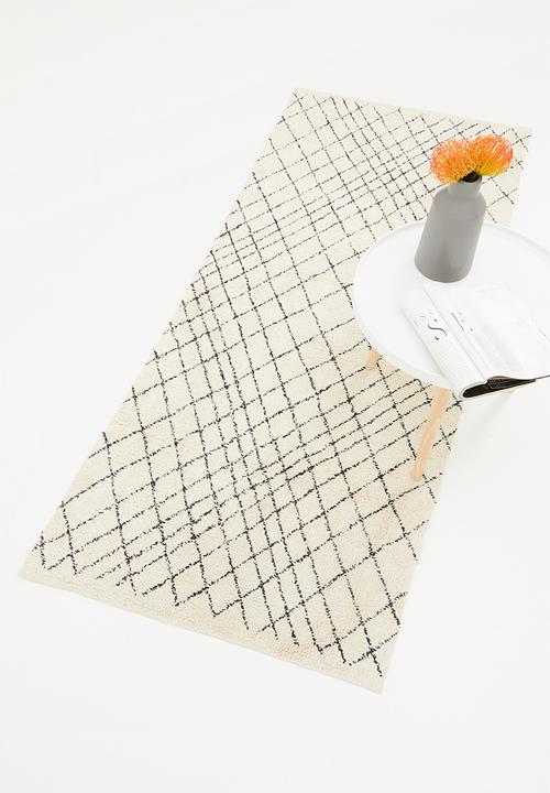 Sixth Floor - Erin tufted runner - black & off white 