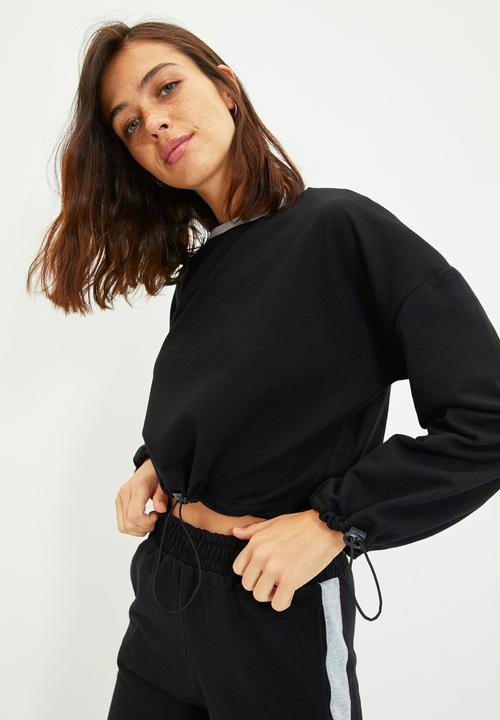Trendyol - Stripe detailed crop knitted slim tracksuit set - black