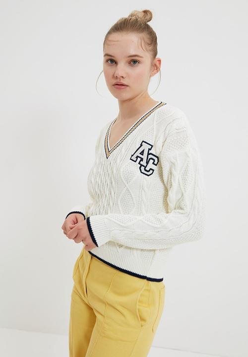 Trendyol - V-neck knit detailed knitwear sweater - ecru