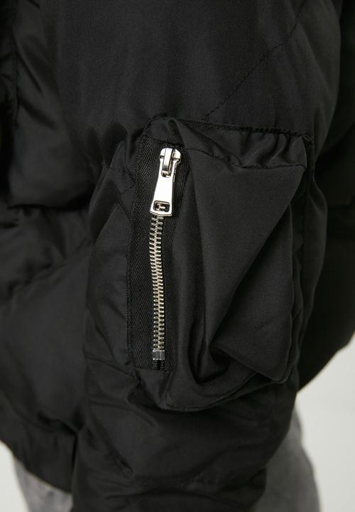 Trendyol - Pocket detailed zipper closure cropped jacket  - black