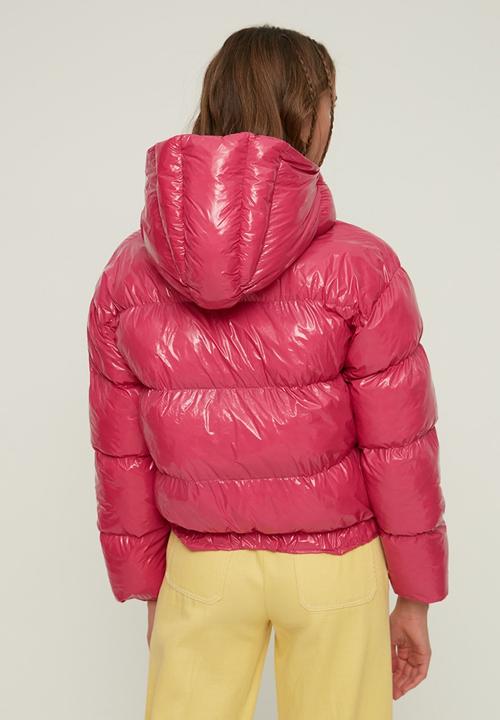 Trendyol - Oversized hooded shiny puffer jacket- pink