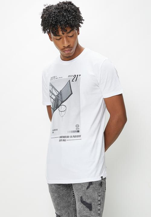 STYLE REPUBLIC - Mikey crew neck graphic tee - white basketball hoop
