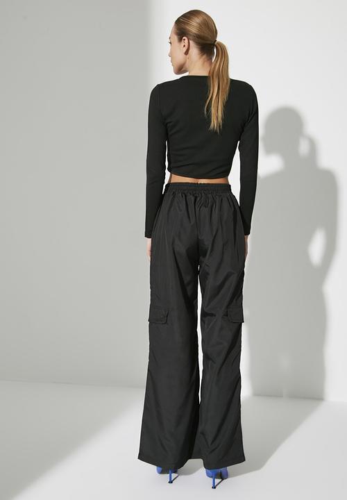 Trendyol - Parachute fabric belted flare trousers - black