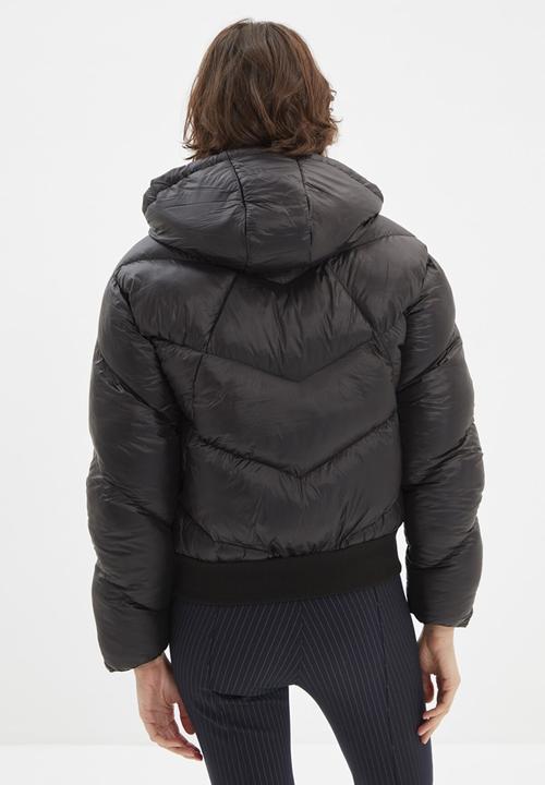 Trendyol - Hooded zipper puffer jacket - black