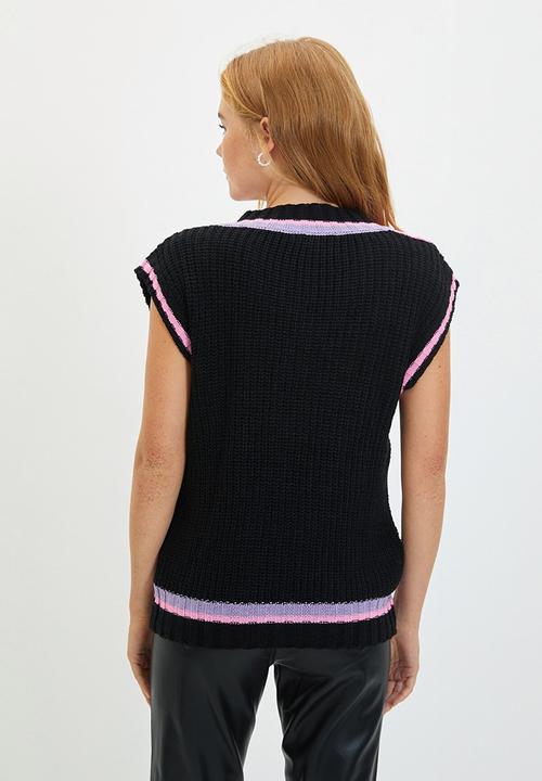 Trendyol - V-neck knitwear sweater - black