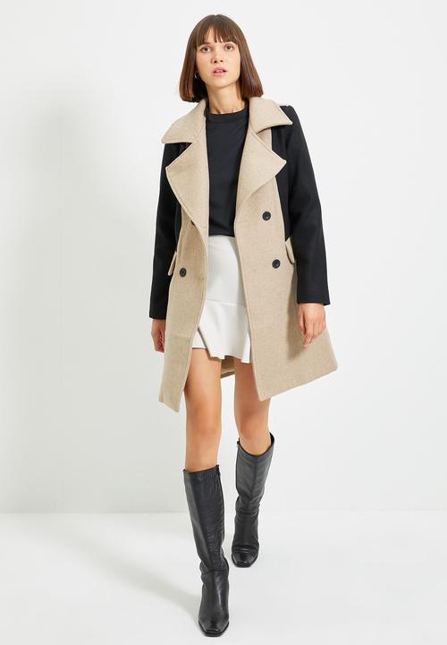 Trendyol - Button closure stamp coat - black & beige 