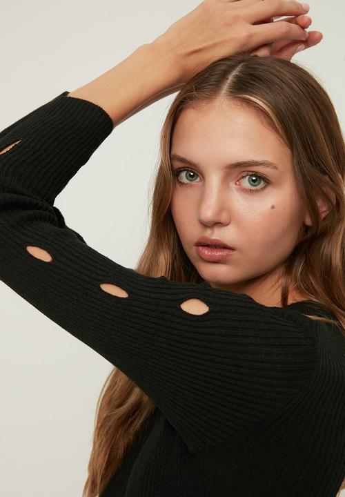 Trendyol - Cut out detailed knitwear sweater - black