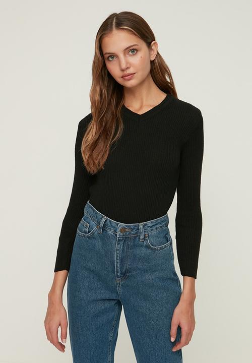 Trendyol - Cut out detailed knitwear sweater - black