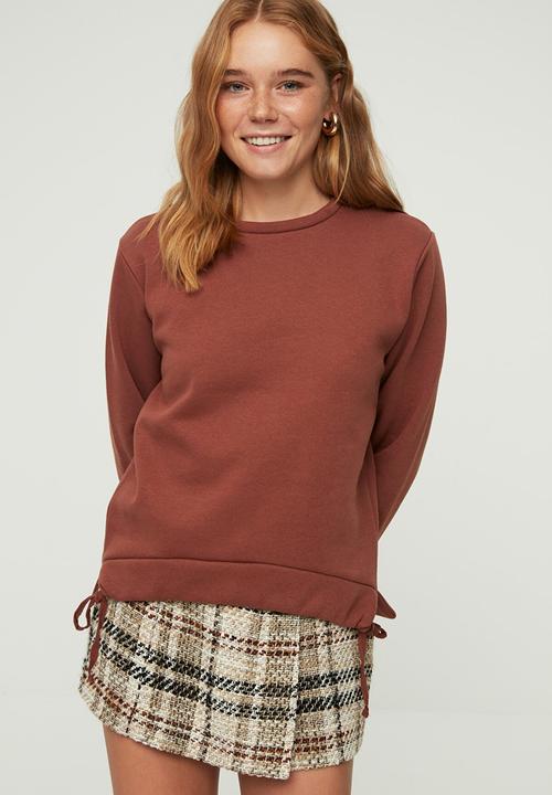Trendyol - Ruffle detailed raised basic knitted sweatshirt - brown