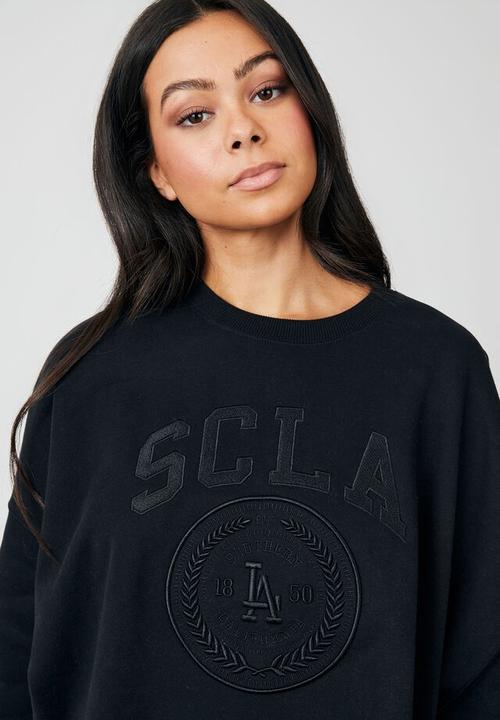 Factorie - Slouchy premium graphic crew - black & scla crest