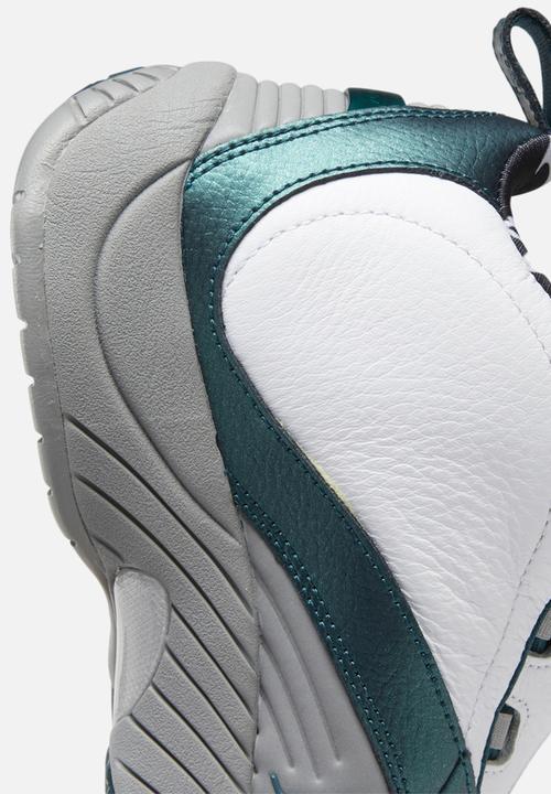 Reebok - Answer IV