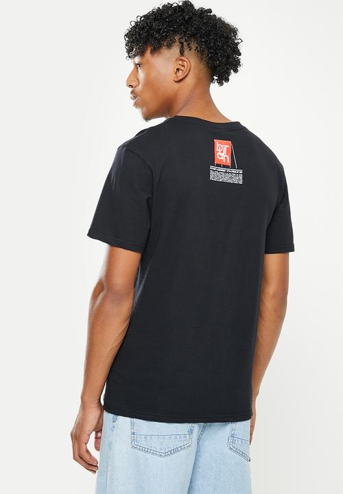 Butan - Panthers mascot - barber - black