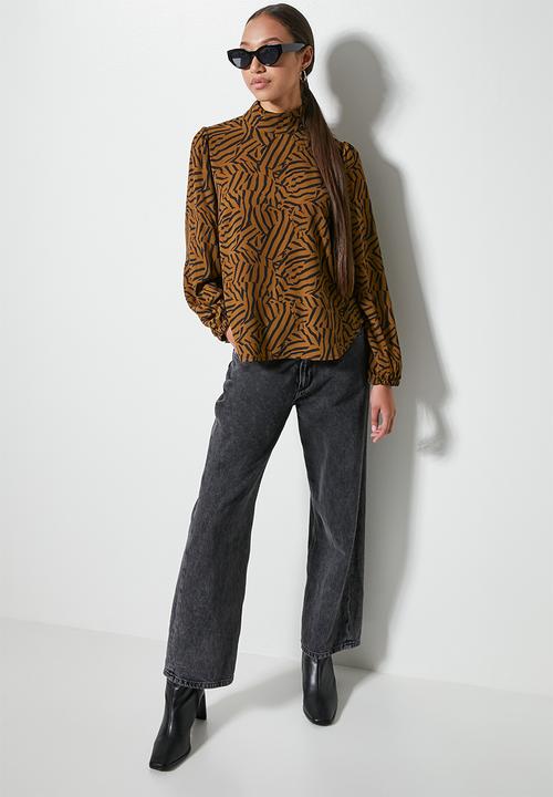 Superbalist - High neck funnel blouse - tobacco & black