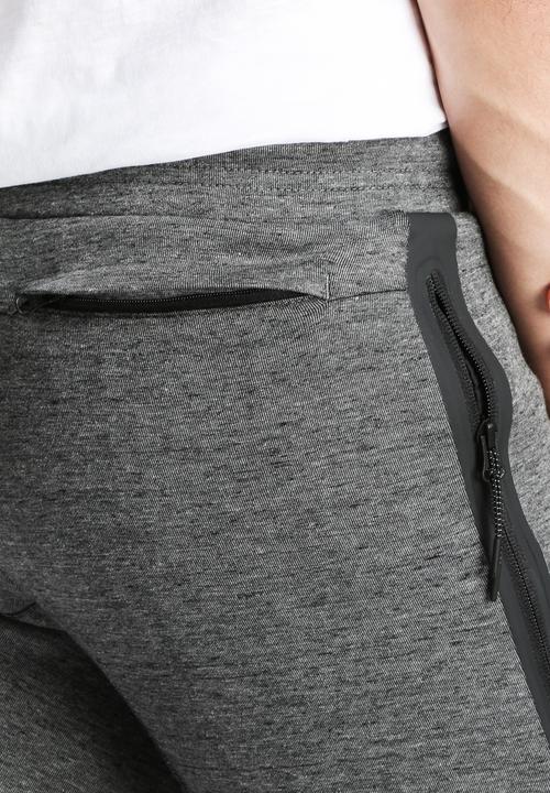 Nike - Nike Tech Fleece Short