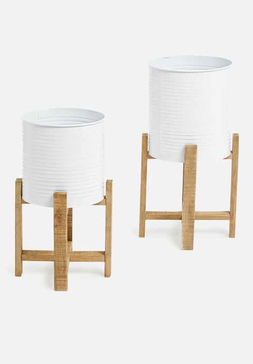 H&S - Steel planter set of 2-white
