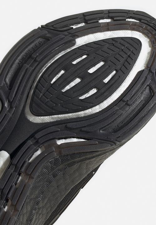 adidas Originals - Ultraboost 22