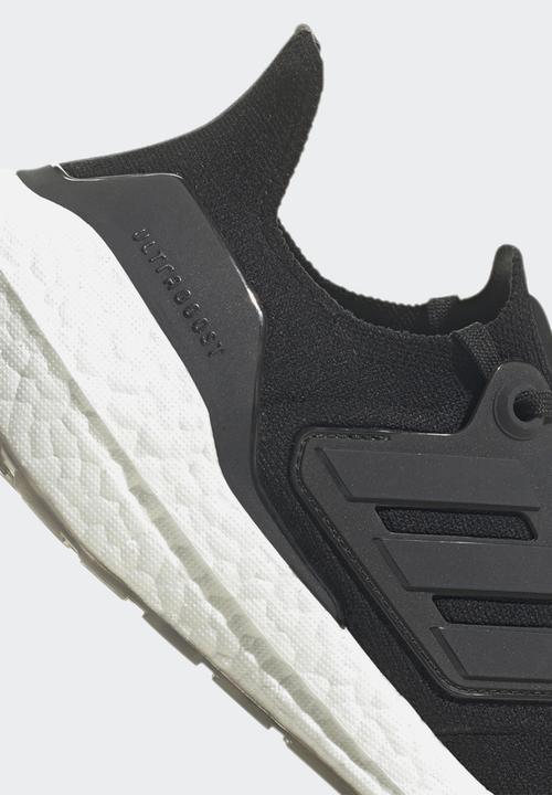adidas Performance - Ultraboost 22