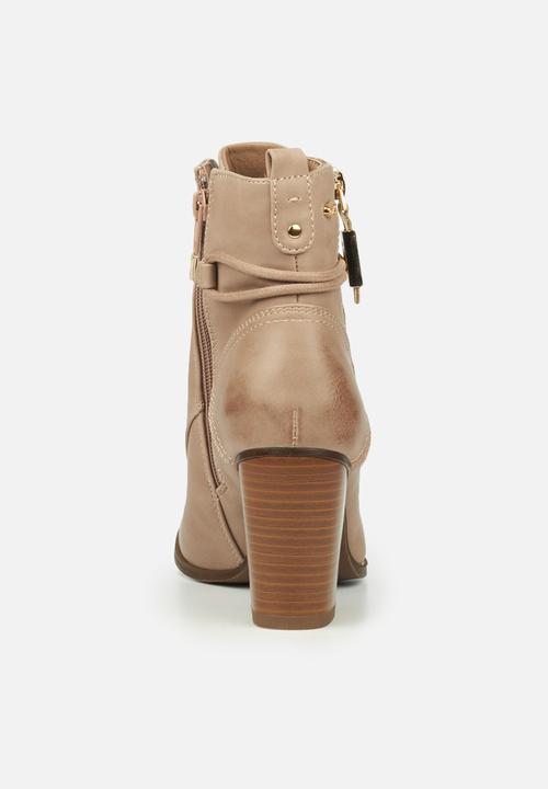 Miss Black - Ahlam2 lace-up ankle boot - pink