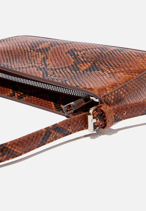 Rubi - Lexi underarm bag - tan texture