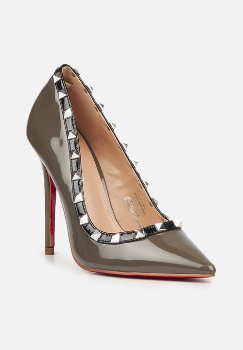 Miss Black - Lou7 court heel - charcoal