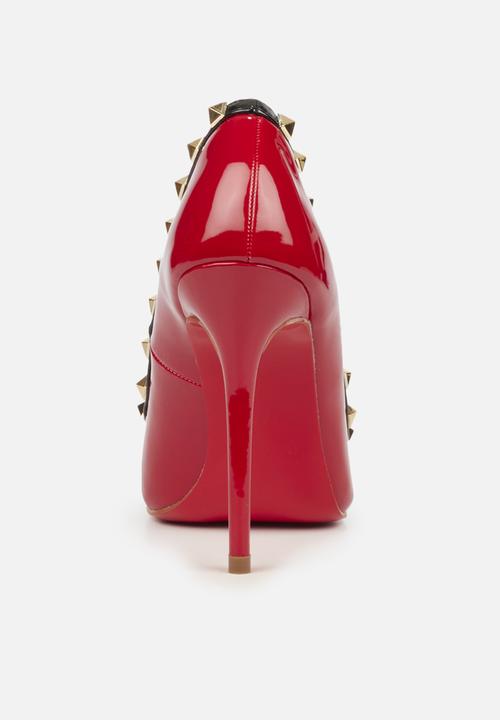 Miss Black - Lou7 court heel - red