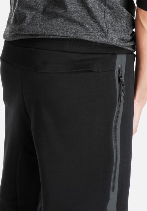 Nike - Nike Tech Fleece Short 