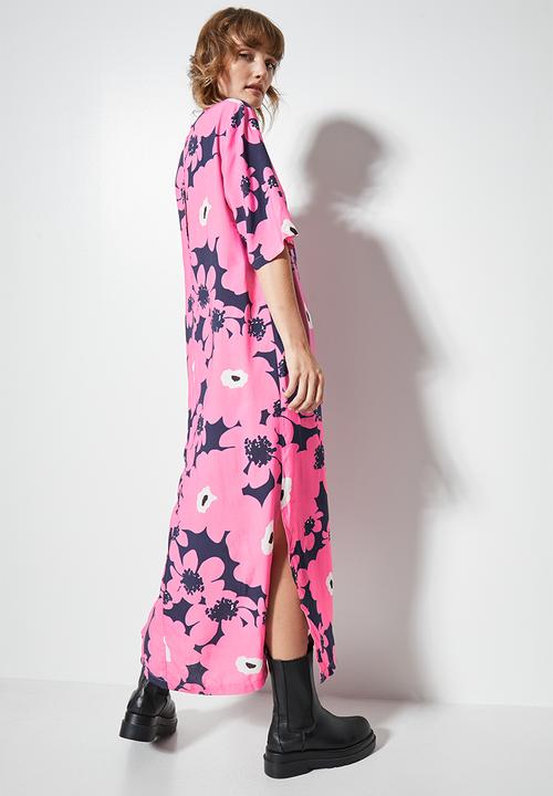 Superbalist - The woven tee dress - pink mono florals
