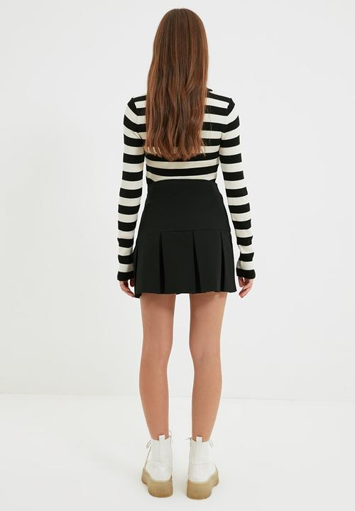 Trendyol - Buttoned skirt - black