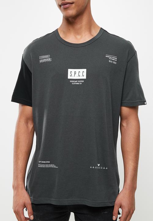 S.P.C.C - Demario relaxed fit side slit stepped hem, tape detail tee - charcoal