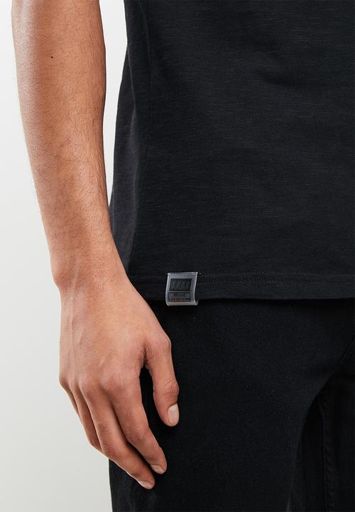 S.P.C.C - Otaro regular fit straight hem tee - black