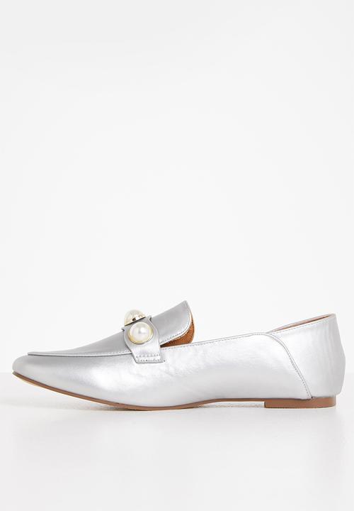 Madison® - Morgan pearl loafer - matte silver