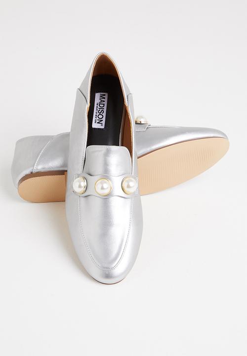Madison® - Morgan pearl loafer - matte silver