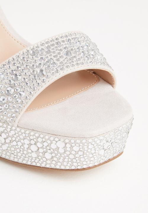 Madden Girl - Omega-r heel - ivory