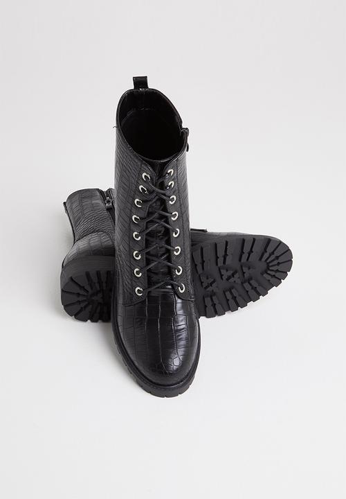 Madison® - Sasha lace up boot - black