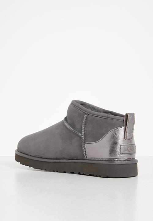 UGG® - Classic ultra mini shine - charcoal